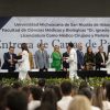 Exhorta rectora a egresados de medicina a no demeritar ningún lugar de Michoacán para realizar servicio social