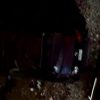 Auto cae de puente del Libramiento Norte a las vías férreas, en Morelia
