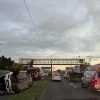 En accidente vuelcan auto y combi en la avenida Morelos Norte de Morelia