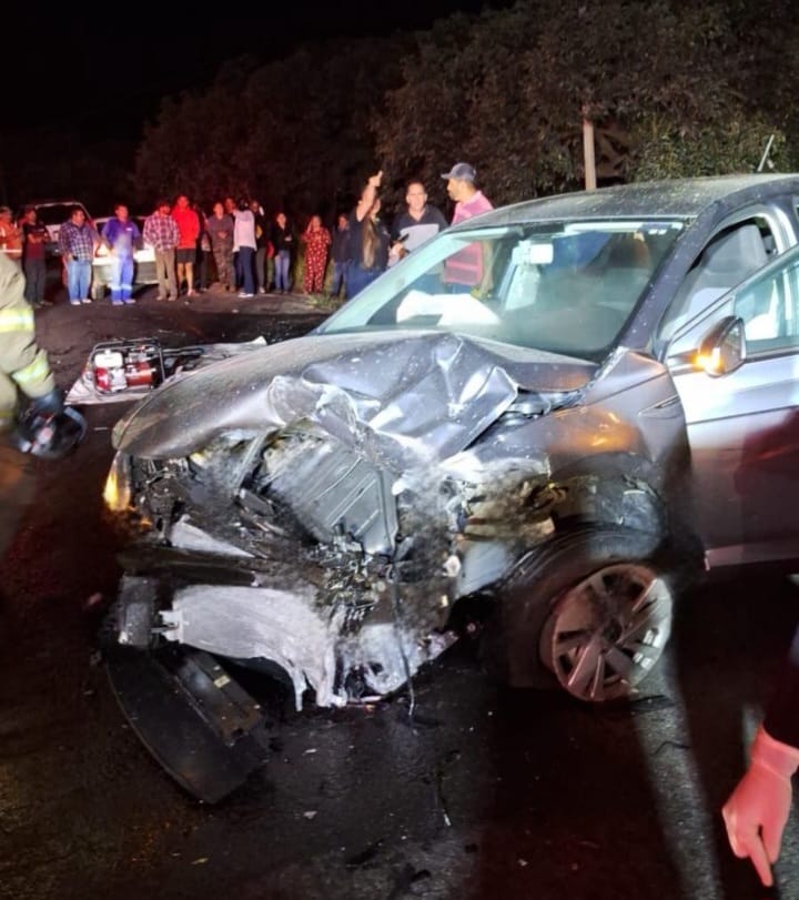 Taxista pierde la vida en hospital, tras aparatoso accidente en la carretera Uruapan – Lombardía