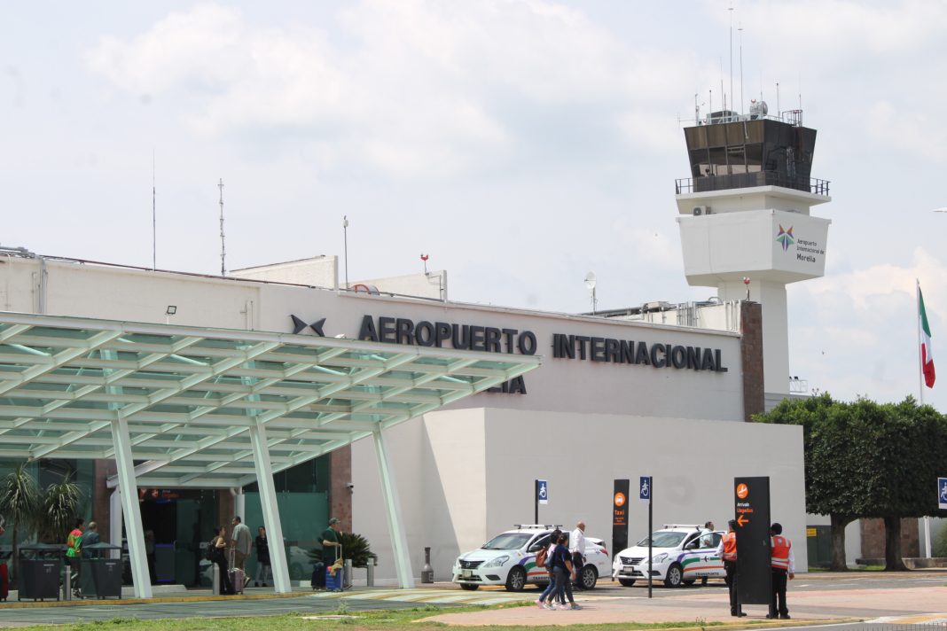 Incrementa 21% el flujo de pasajeros aéreos en Michoacán durante diciembre