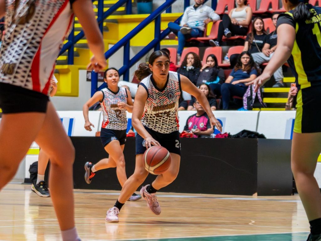 Equipo femenil de básquetbol de la UMSNH pasa a fase regional de Universiada