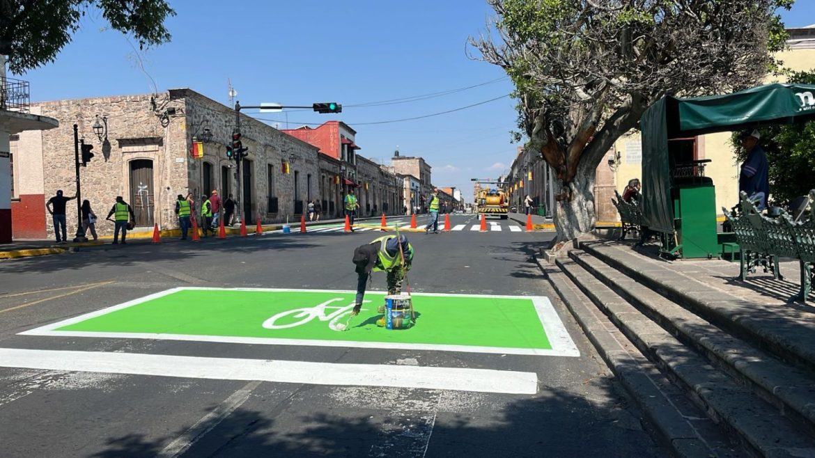 Inician balizamiento integral de la avenida Madero, en el Centro Histórico