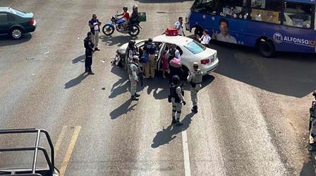 Patrulla de la GN choca contra auto; hay cuatro heridos