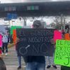 Bloquean caseta en Zinapécuaro para exigir la aparición de joven desaparecido