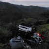 Se desbarranca camión cisterna en la carretera Villa Madero-Nocupétaro; chofer queda herido