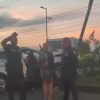 Camioneta choca contra árbol y poste metálico en avenida Madero Poniente de Morelia