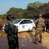Localizan un ejecutado dentro de taxi abandonado, en Lázaro Cárdenas