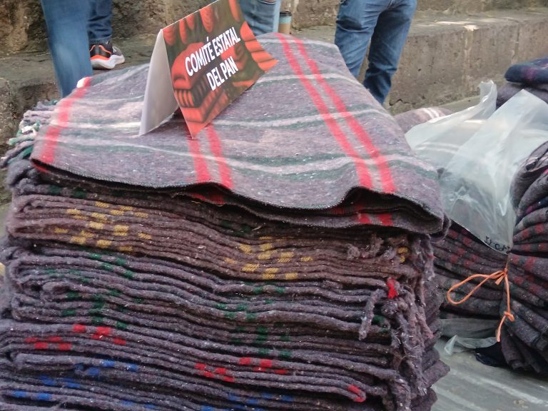 Arranca colecta “Cobijemos Morelia 2025” con meta de 20 mil cobijas