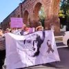 Marchan en memoria de Carlos Manzo y exigiendo que la FGE libere al joven Raúl Meza