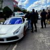 Guardia Civil detiene a pareja en un Ferrari con reporte de robo, en Morelia