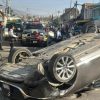Vuelca auto en la avenida San Juanito Itzícuaro, al poniente de Morelia