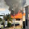 Incendio de pastizal quema la palapa del Restaurante Brisas del Mar, en Morelia