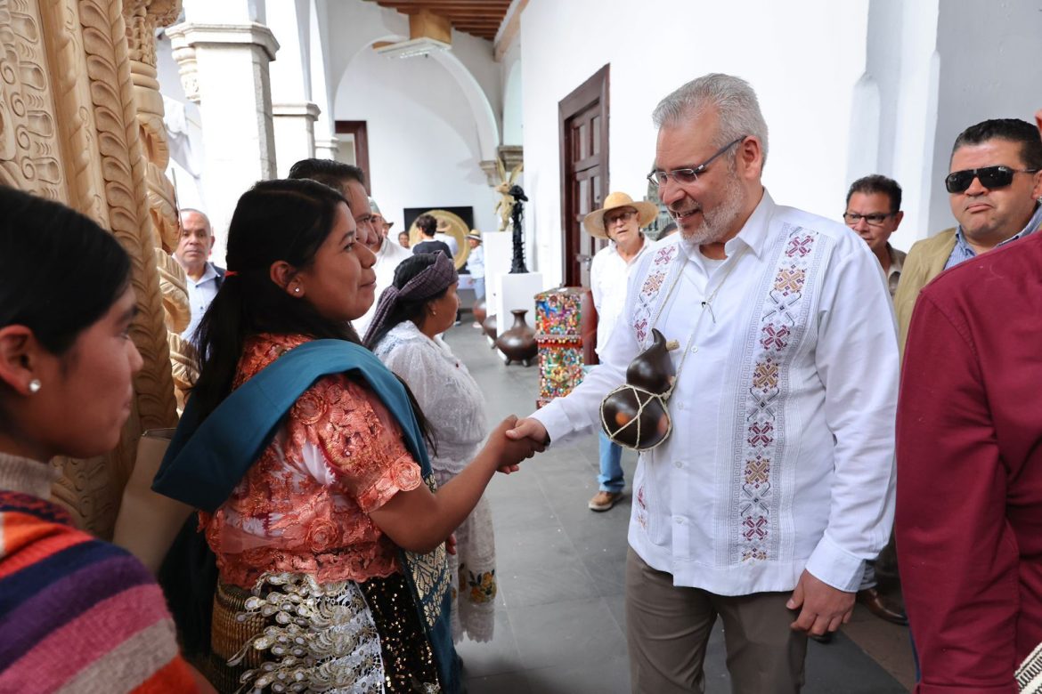 Uruapan al 100% en ocupación hotelera durante el Tianguis Artesanal de Domingo de Ramos: Bedolla