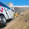 Autobús turístico se accidenta en la México-Guadalajara; hay 2 heridos