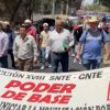 Inician centistas del ala Poder de Base marcha en exigencia de cumplimiento a pliego petitorio