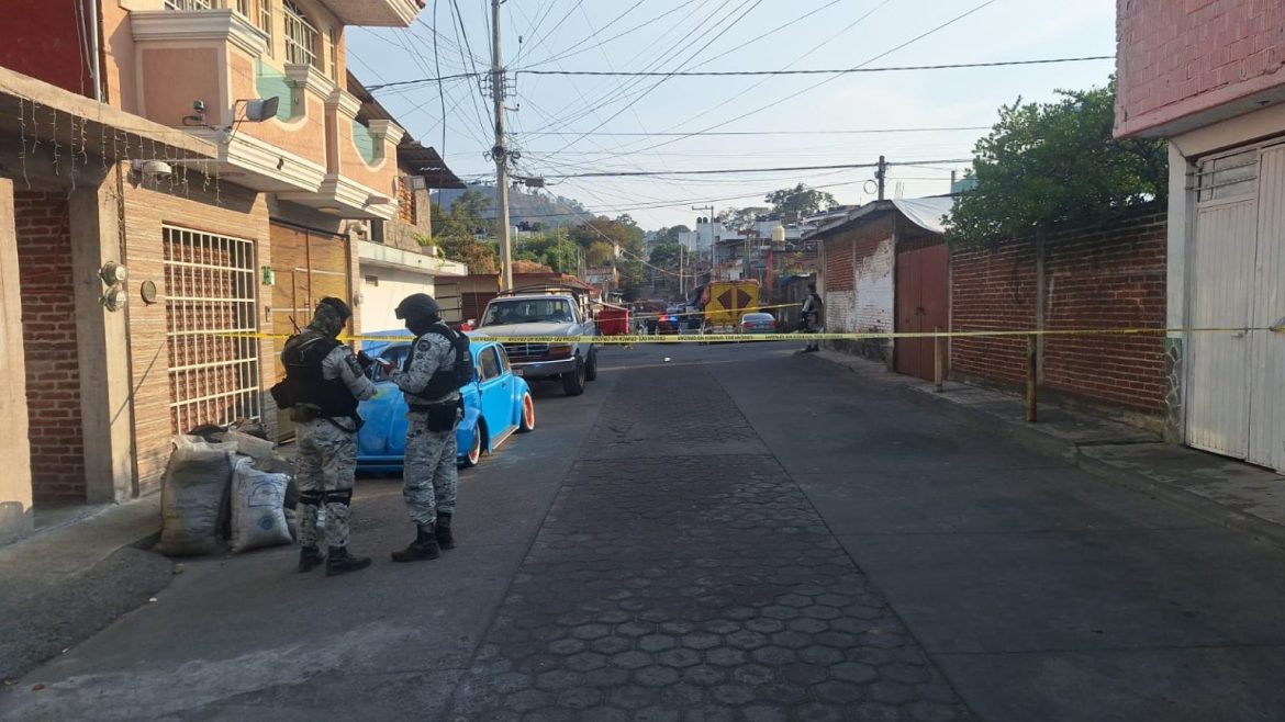 Motosicarios matan a un hombre, en la colonia Elías Pérez Ávalos de Uruapan