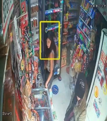 Mujer armada y su cómplice asaltan tienda en Morelia; todo queda grabado