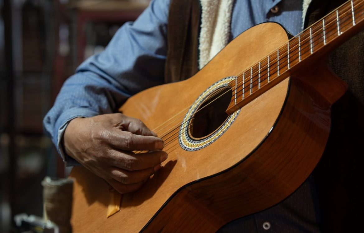 Paracho te espera para la 51 Feria Internacional de la Guitarra