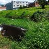 Llaman a evitar el abandono de basura en canales; detectan muebles en el dren Carlos Salazar