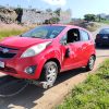 Auto vuelca cerca de Villas de la Loma y Campo Nubes, en Morelia