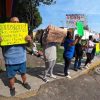 Tercer día de resistencia, crece encono de morelianos mientras gobierno sigue tumbando árboles a oscuras