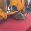 Militar inhabilitaba arma hechiza y ocurre disparo accidental que deja cuatro civiles heridos, en Tzintzuntzan