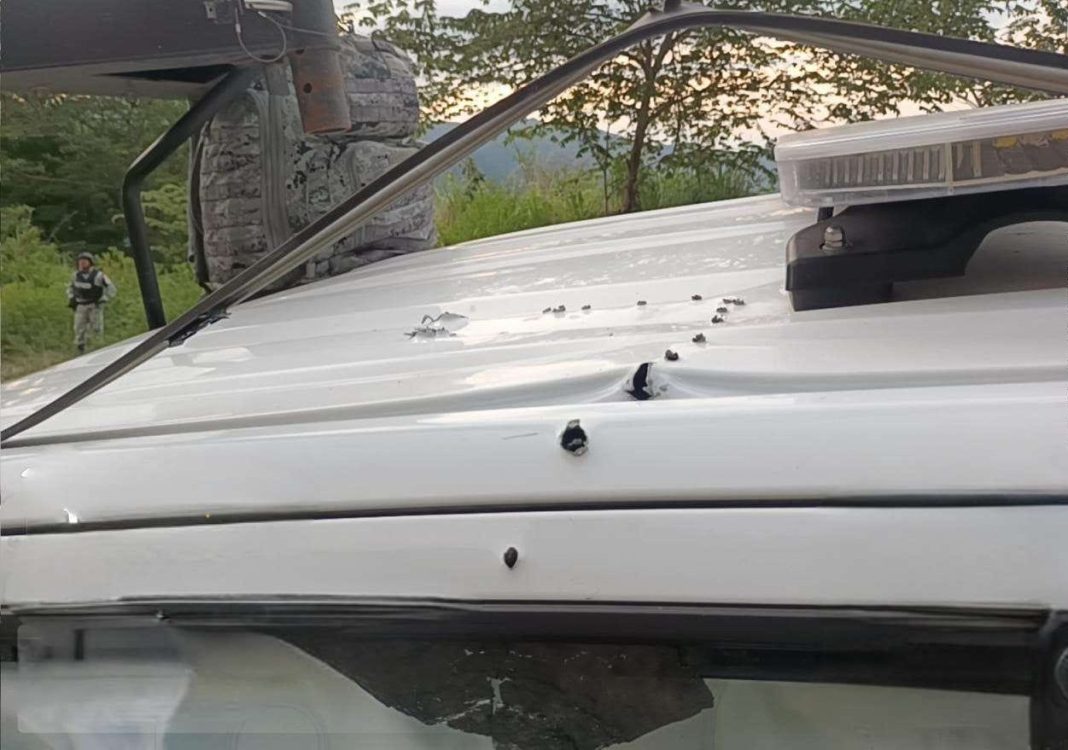 Investigan muerte de capitán de la Guardia Nacional en carretera Tepalcatepec-Aquila