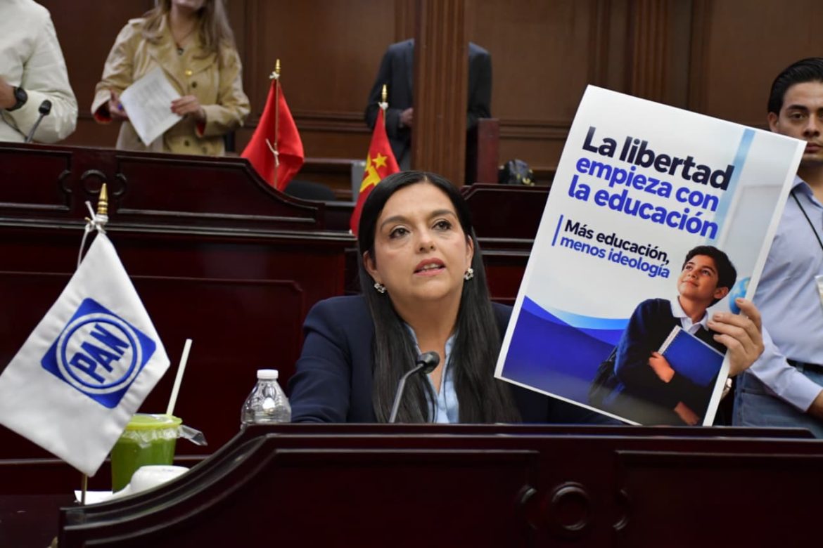 Rezago educativo compromete el futuro de México: Tere Herrera
