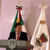 Destaca catedrático de la UMSNH que la ley está para cumplirse sin distingos y no hacerla a modoEn el acto del natalicio de José María Morelos y Pavón destaca el legado del autor de los Sentimientos de la Nación                                                            La ley está para cumplirse sin distingos y no hacerlas a modo, señaló Moisés Guzmán Pérez, orador oficial del evento conmemorativo al natalicio de José María Morelos  En ese sentido, señaló que se cumplen 261 años del natalicio de José María Morelos y Pavón, por lo cual recordó la vida y obra del siervo de la Nación vivida en Morelia, por ello, el que ahora la ciudad lleva su nombre.  El profesor de tiempo completo del Instituto de Investigaciones Históricas de la UMSNH, añadió que la historia de las instituciones democráticas ha estado llena de complicaciones, pero comenzaron a marchar tras el camino que dejó escrito José María Morelos en varias de sus actuaciones y en los Sentimientos de la Nación.  Por lo que aseveró que la ley está para cumplirse sin distingos y las instituciones para respetarlas y no hacerlas a modo.  El catedrático nicolaita destacó también que los homenajes y reconocimientos a Morelos vienen de lejos, al considerarlo el hombre más extraordinario de su época, se levantaron monumentos en varias ciudades y se creó una presea en su nombre, por lo cual una vez más el rendir homenaje en su memoria.