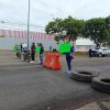 Vecinos de las colonias del Poniente de Morelia bloquean la avenida Madero