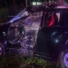 Choque de auto contra árbol deja un muerto y dos heridos en el Libramiento Norte de Morelia