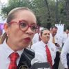 Rectora se dice lista para defenderse en congreso ante juicios políticos: «nada qué temer»En paralelo debe de enfrentar la parte legal de los tres asuntos, habiendo obtenido la alumna consejera del ININEE el fallo a su favor por lo que deberá ser restituida como consejera universitaria  Nada que temer y lista para defenderse en Congreso del Estado ante los tres juicios políticos solicitados en su contra, cuyo análisis y aprobación está en curso en el Legislativo, se dijo la rectora de la Universidad Michoacana, Yarabí Ávila González,  luego de que las comisiones de Gobernación y Puntos Constitucionales han determinado el ha lugar y que es procedente presentarlos ante el Pleno, lo cual será en próxima sesión.  Según dijo, los recursos legales interpuestos en su contra no tienen elementos ni fundamento por lo que trajo a cuento el asunto del respeto a la autonomía universitaria, porque dijo que si hay respeto hacia los poderes Legislativo y Ejecutivo también debería existir el respeto de la autonomía de la institución y no brincarse los reglamentos,  cuando justamente por brincarse la titular de Rectoría los reglamentos y la normativa como la propia nueva Ley Orgánica de la Universidad Michoacana es por lo que fueron introducidos estos recursos ante los congresistas por tres demandantes.  En entrevista dijo creer que todo esto es un asunto de carácter político en su contra.  Uno de estos tres juicios políticos fue interpuesto por la alumna consejera del Instituto de Investigaciones Económico Empresariales de la UMSNH, Carolina Fernández, quien no ha podido ocupar su lugar en el Consejo Universitario por impedimento de la propia Ávila González que no ha convocado a una sola sesión presencial desde que fue renovado el máximo órgano de gobierno de la Casa de Hidalgo el pasado 4 de julio, justo para no proceder a darle su nombramiento a la afectada, por lo que todas las reuniones convocadas de los consejeros han sido en línea por lo cual tampoco se ha tomado ningún acuerdo, ni se puede votar nada, ni hacer nada oficial.  El segundo expediente de solicitud de juicio político lo interpuso el doctor Sergio Carmelo Domínguez Mota, director de la Facultad de Derecho, destituido desde hace meses sin ningún derecho de réplica, sin el debido proceso y sin ningún aviso, por lo cual ha venido interponiendo varios amparos ante el Poder Judicial de la Federación,  todos fallados en su favor que ha desacatado Ávila González, y en esta reciente destitución el funcionario universitario se ha vuelto amparar por lo que en próximos días se espera sea emitido el fallo que seguramente será favorable y que por enésima vez la rectora deberá acatar.  La tercera solicitud de enjuiciamiento político contra Ávila González vino de la dirigencia del Sindicato Único de Empleados de la Universidad Michoacana por una serie de incumplimientos y violaciones a su contrato colectivo de trabajo, la cual también deberá atender la funcionaria universitaria saliente.  Cabe señalar que debido a que el CU no ha sesionado presencialmente como lo marca la ley Universitaria tampoco ha sido presentado el reglamento de elección de nuevo rector cuyo tiempo ya está encima y cuyo plazo para analizarlo y aprobarlo ha quedado totalmente vencido. Este es un criterio que han tomado en cuenta los diputados de la 76 legislatura para además de las pruebas presentadas por los demandantes declarar procedentes los juicios hasta el momento, mismos que serán sometidos al Pleno para su análisis y aprobación,  o deshecho en su caso.  Es así que por un lado la rectora saliente prepara su defensa en la tribuna congresista ante esos juicios políticos, y en paralelo deberá ir acatando las resolutivas legales para restituir sus derechos a los nicolaitas citados afectados.