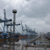 Bedolla visita la terminal automatizada de contenedores del Puerto de Qingdao en China