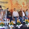 Entregan apoyo económico para ornamentación y decoración durante la Noche de Ánimas en Michoacán